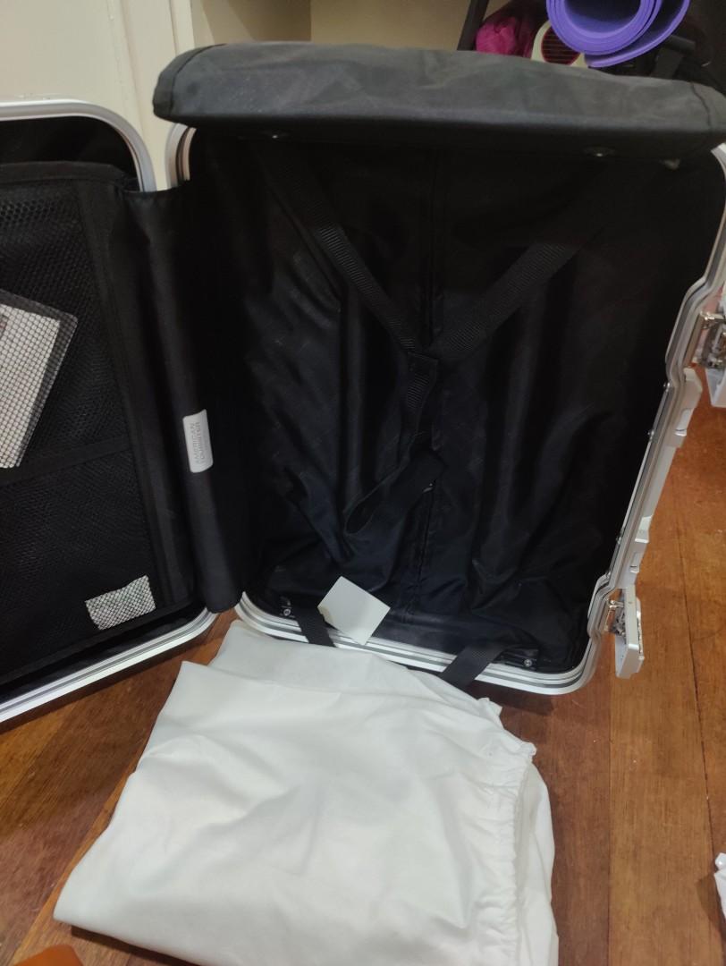 American Tourister Aluminum 55cm LP posted, Hobbies & Toys, Travel