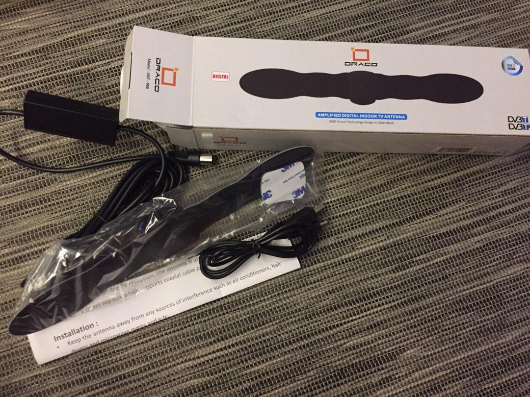 Amplified Digital Indoor TV Antenna Priced to sell, TV & Home