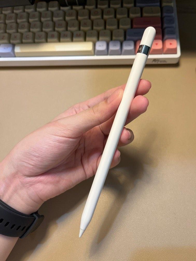 Apple Pencil 1st Generation (Category: Laptops & Notebooks) located in San Fernando. Submitted by beashopacc (Listing ID 1186583721, Image 2). Description: Original - Apple Pencil Comes with a box and extra nib/tip Bought with my iPad 7th Generation RFS: Want to upgrade .