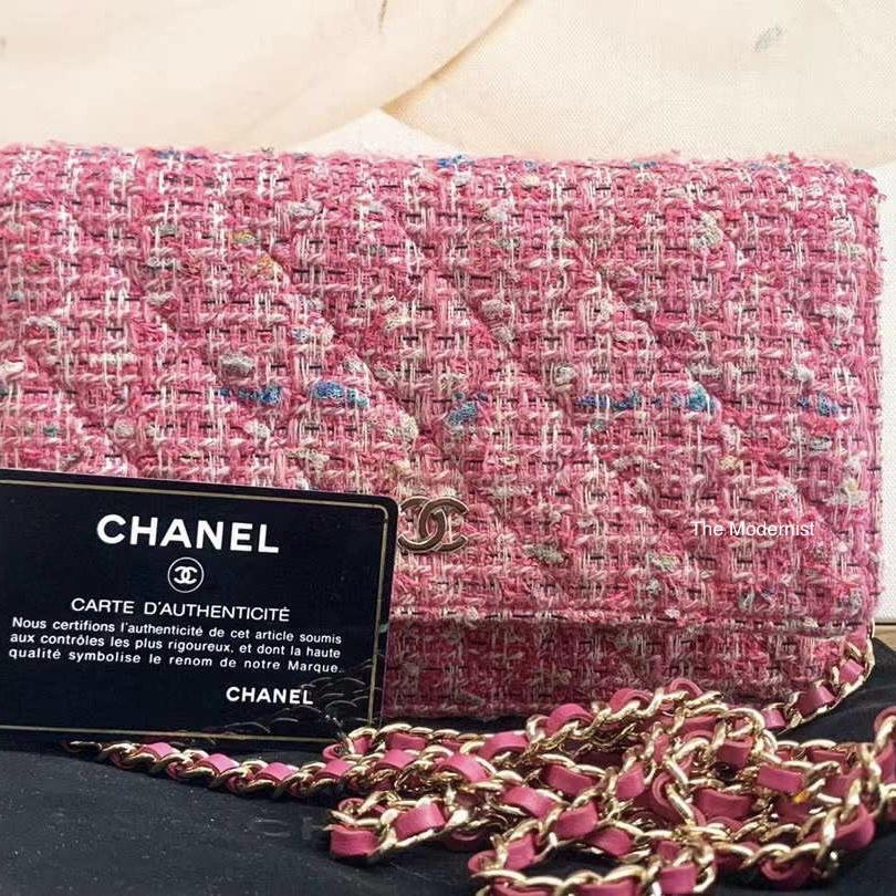 Authentic Chanel Pink Tweed Wallet On Chain WOC with Beach Ball Charm,  Luxury, Bags & Wallets on Carousell