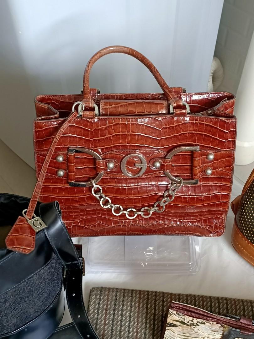 Leather Braun Buffel wallet Guess bag Dooney Bourke handbag Geoffrey Beene wool scarf 50 300