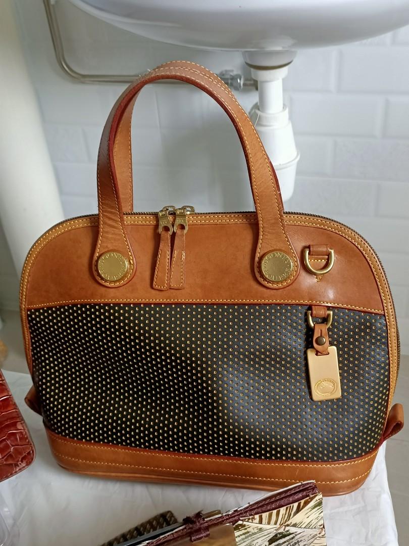 Dooney and bourke 2025 scarf