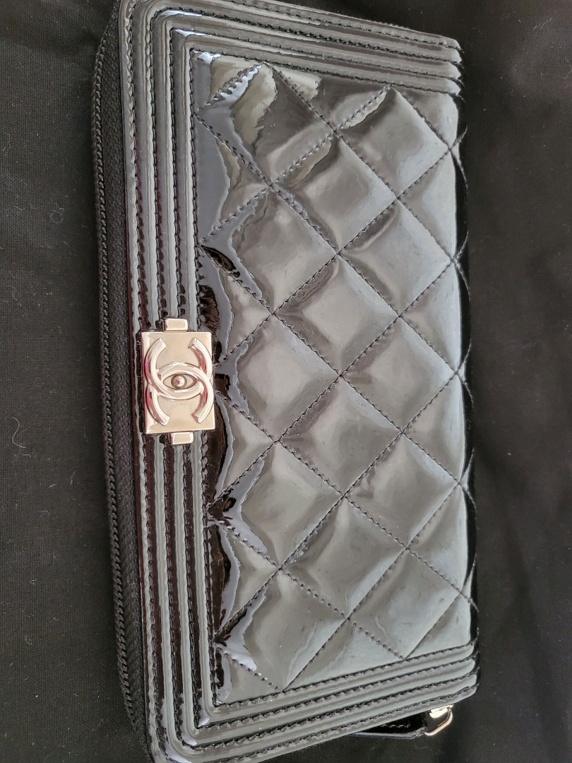 Chanel boy zipped wallet, Women's Fashion, Bags & Wallets, Wallets