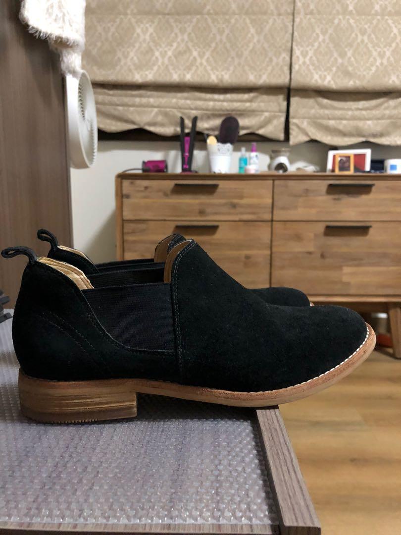 clarks ankle booties