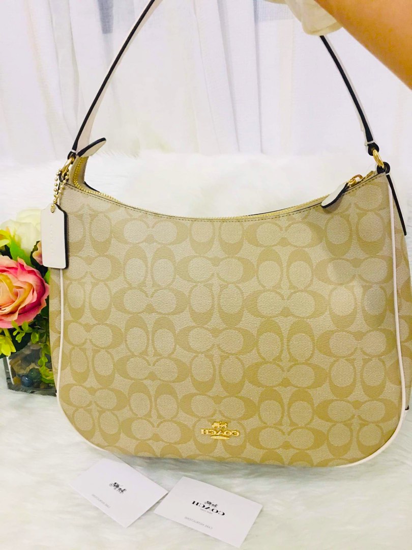 Coach Zip Shoulder Bag In Signature Canvas , Women's Fashion, Bags