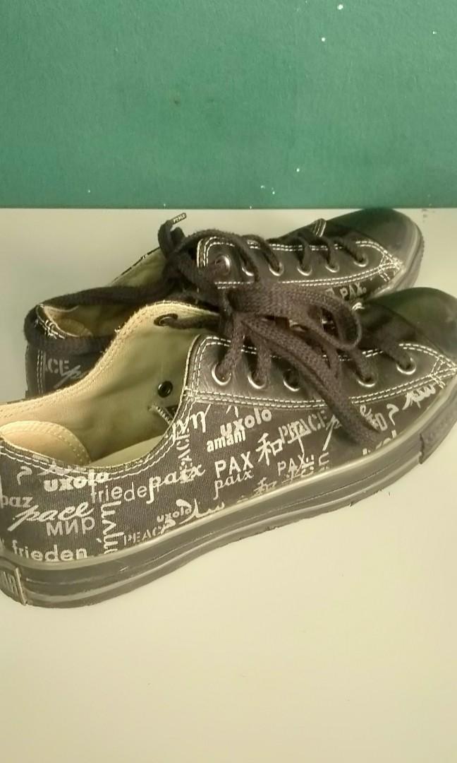 John lennon shop converse