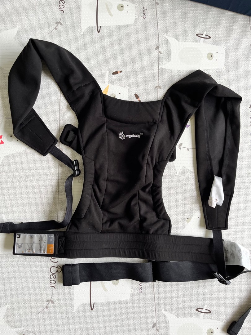 Ergo baby Embrace lightly used, Babies & Kids, Going Out, Carriers