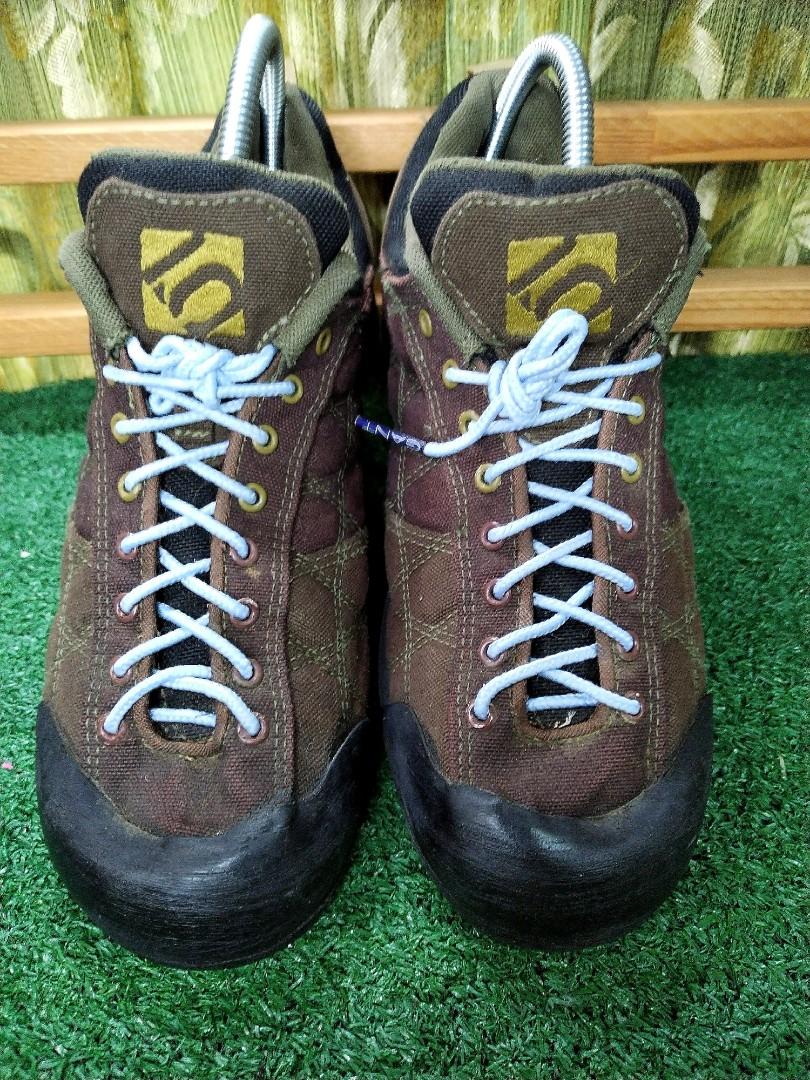 Five Ten Guide Tennie Approach Shoes MADE IN USA Men s Fashion Footwear Sneakers on Carousell