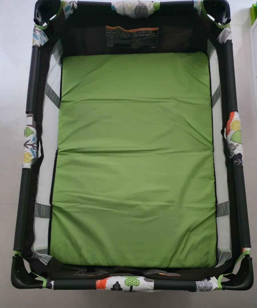 Graco Pack and Play Play Pen, Babies & Kids, Baby Nursery & Kids Furniture, Cots & Cribs on