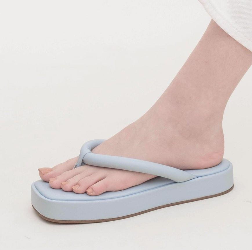 HUE Light Blue Japanese Style Slippers Women s Fashion Footwear Slippers and slides on Carousell