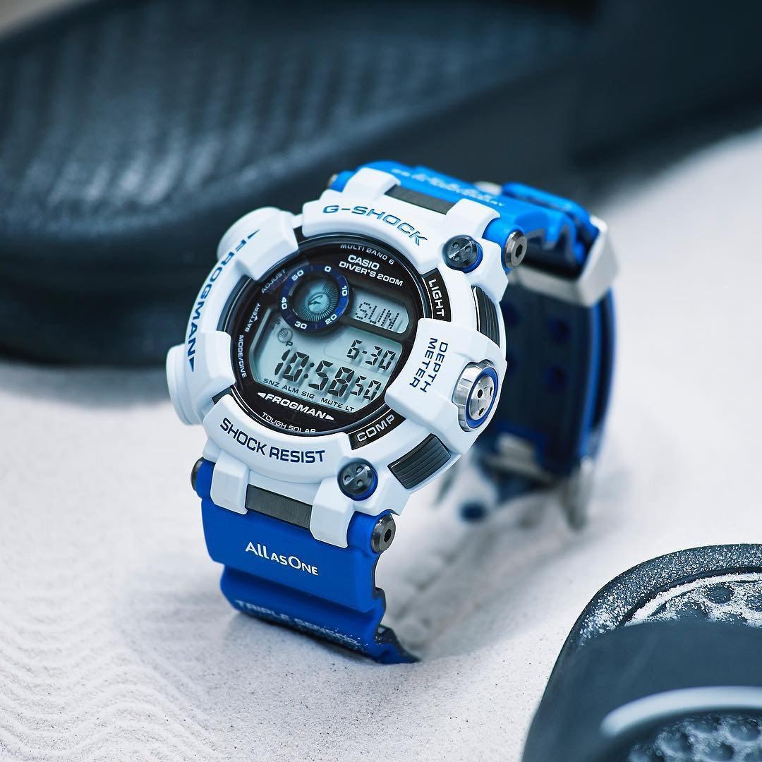 MAN WITH A MISSION original G-SHOCK FC限定 数々のアワードを受賞