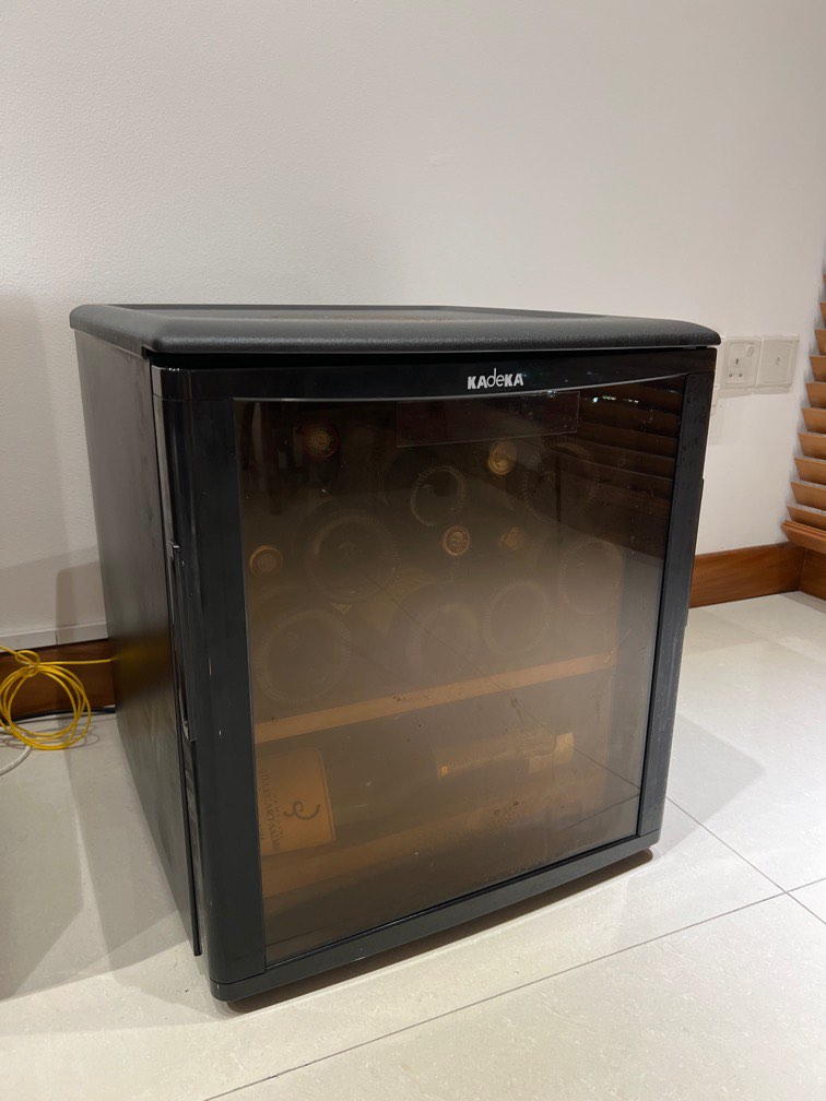 Kadeka wine fridge chiller (3.5yo), TV & Home Appliances, Kitchen Appliances, Wine Cellar