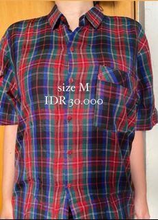 Kemeja Kotak-Kotak / Pleated Shirt
