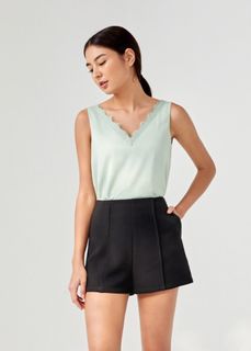 (Category: ) located in . Submitted by plsclearclothes (Listing ID 1186514904, Image 1). Description: .