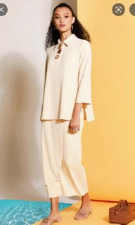 (Category: ) located in . Submitted by lovedshop1 (Listing ID 1186636182, Image 1). Description: .