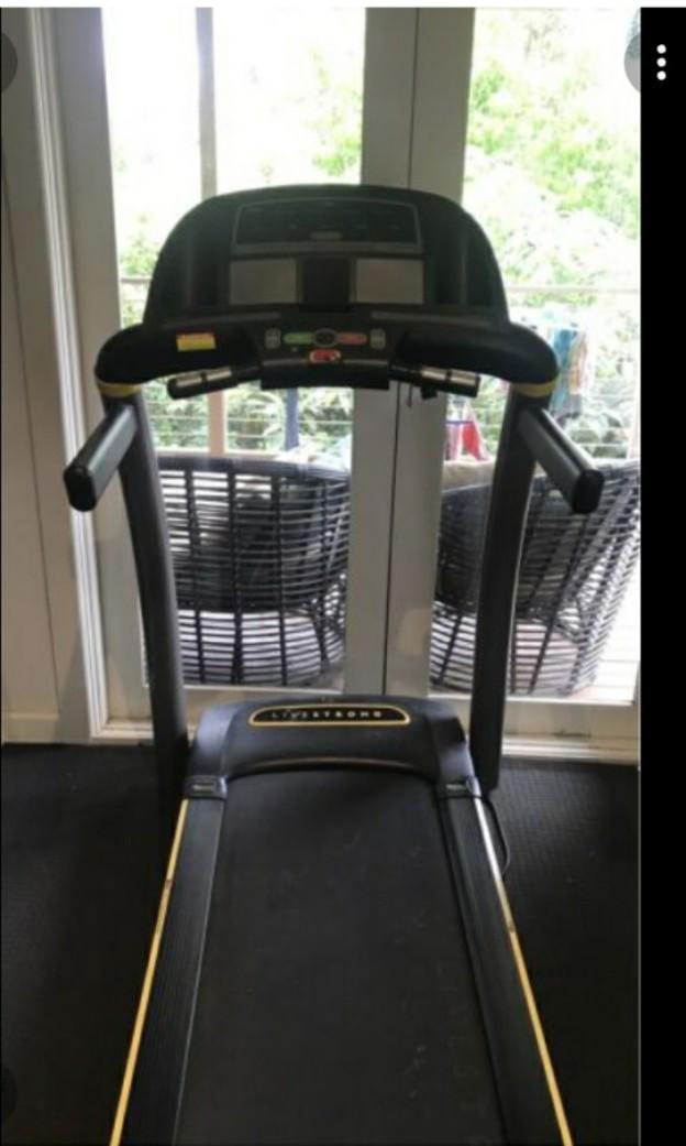 Livestrong LS7.9T Treadmill Sports Equipment Exercise Fitness