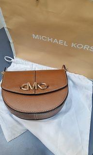Michael Kors - Cece Medium Studded Presbyopia Shoulder Bag