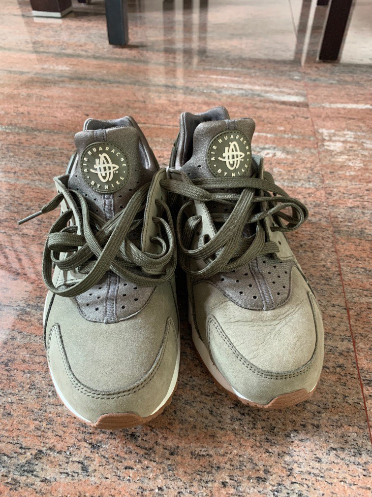 Nike air huarache size 8 clearance