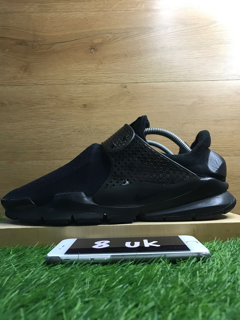 Nike sock cheap dart all black