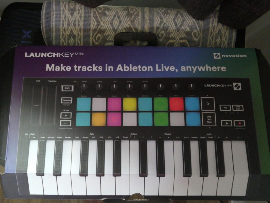 Novation Launchkey Mini MK3, Hobbies & Toys, Music & Media, Musical ...