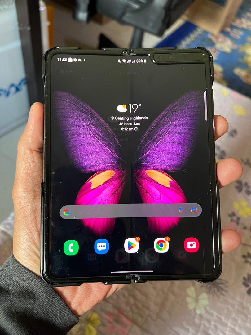 Samsung fold, Mobile Phones & Gadgets, Mobile Phones, Android Phones