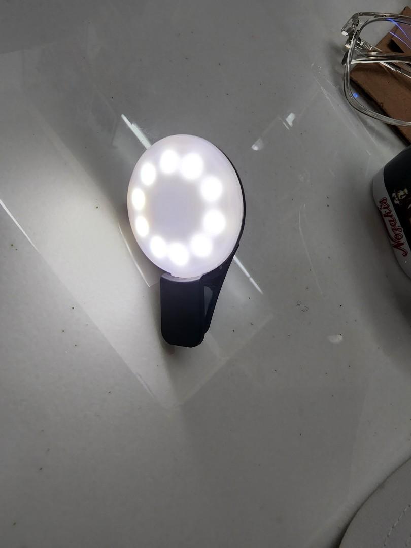 Selfie Light Clip-On Smartphones (Category: Lighting & Studio Equipment) located in Pasig City. Submitted by clothesandthings_ (Listing ID 1186503497, Image 1). Description: .