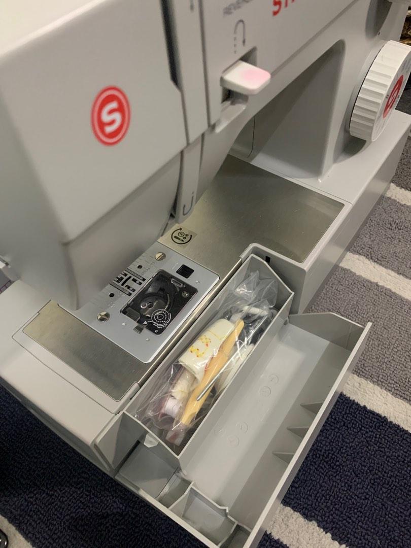 SINGER 4423 Heavy Duty sewing machine, Hobbies & Toys, Stationery