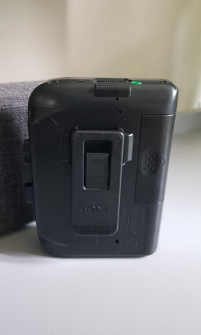 JUNK Sony Walkman WM-101 Portable Cassette Player Vintage As-Is