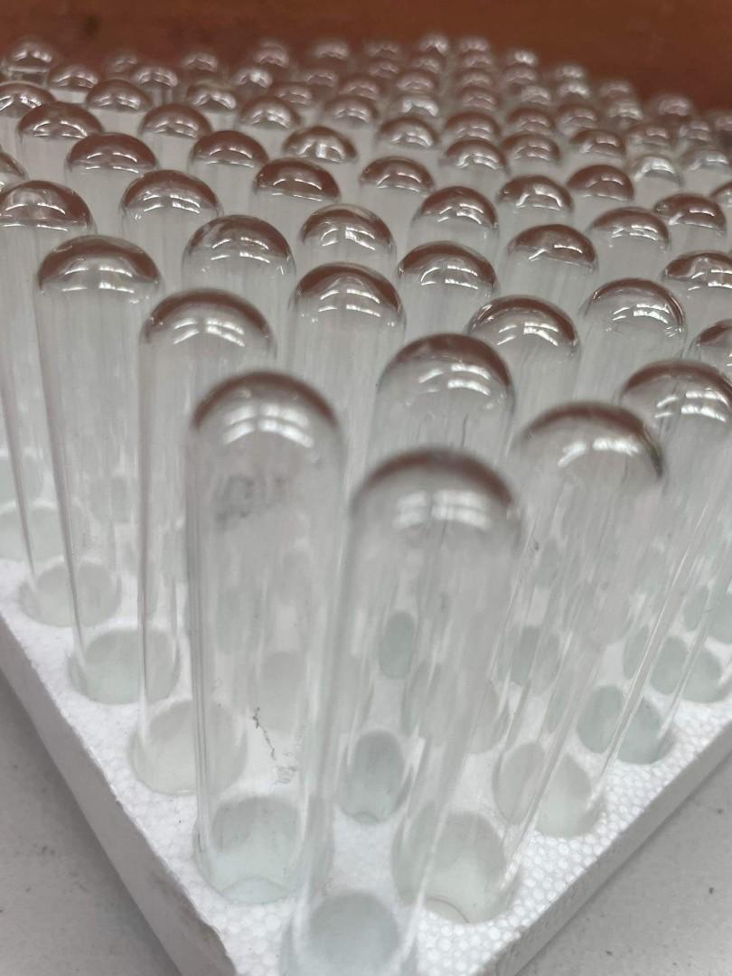Test tubes and specimen cups (Category: Medical Supplies & Tools) located in Marikina City. Submitted by jesus1smysavi0r (Listing ID 1186646647, Image 1). Description: Take all! 400 test rubes 109 60 ml specimen cup Cleaned and Sterilized Including test tube racks. RFS: clinic closed.