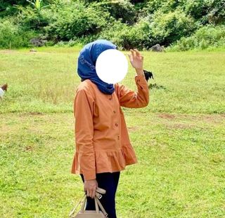 (Category: ) located in . Submitted by azreennnnn11 (Listing ID 1186479164, Image 1). Description: .