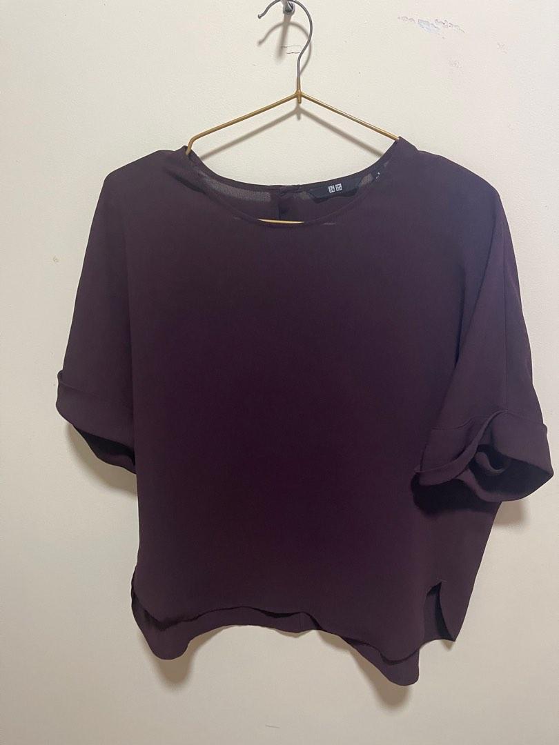 Uniqlo top (Category: Blouses) located in Pasig City. Submitted by janrh (Listing ID 1186578815, Image 1). Description: .