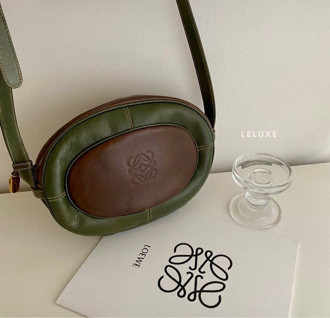 Vintage Loewe crossbody bag