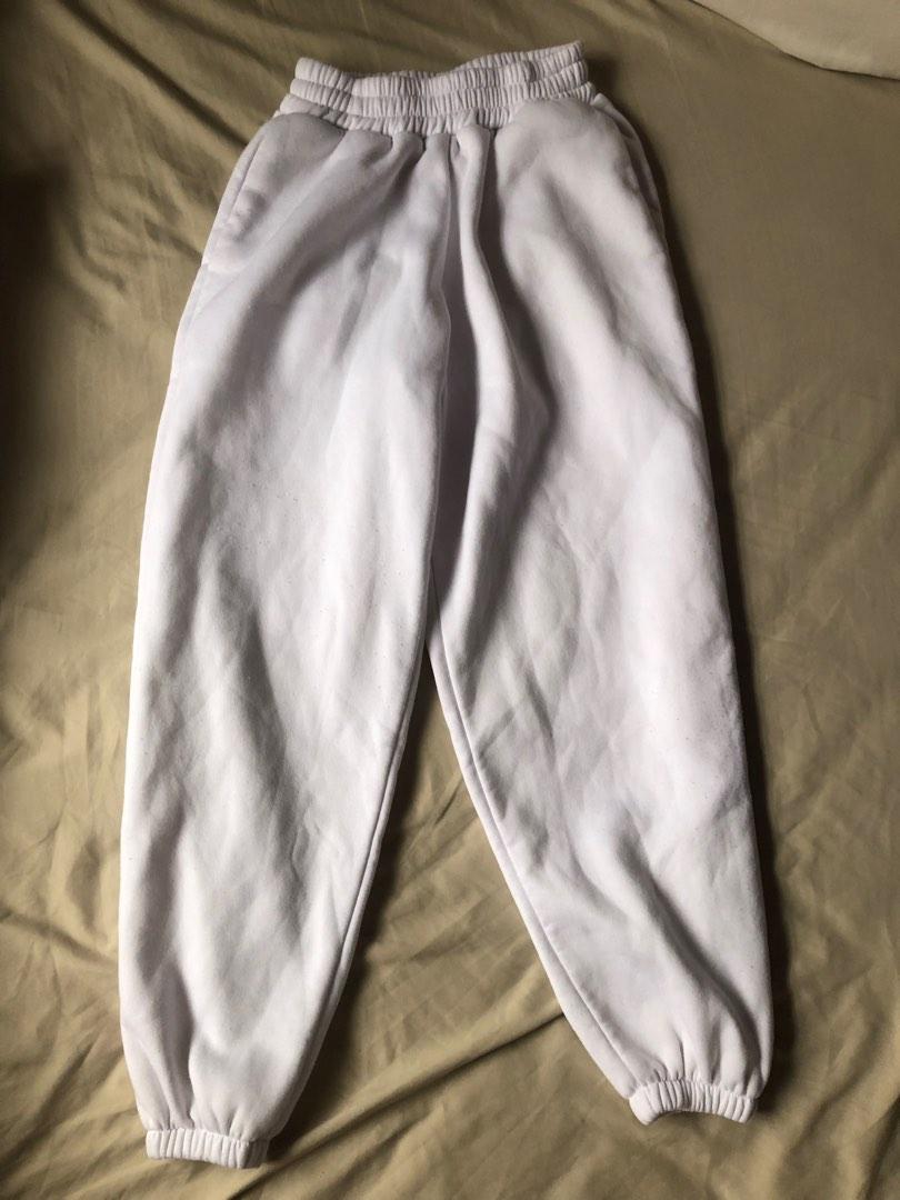 White baggy pants/baggy joggers, Women's Fashion, Bottoms, Other