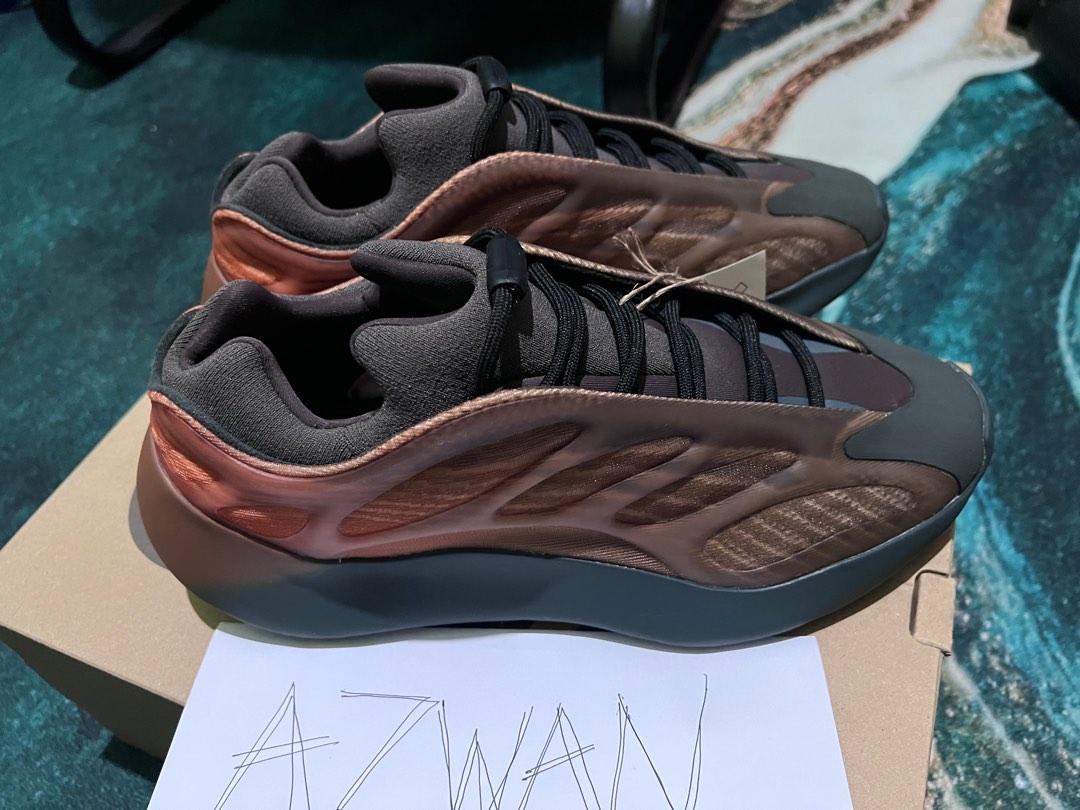 Wts yeezy 700 shop