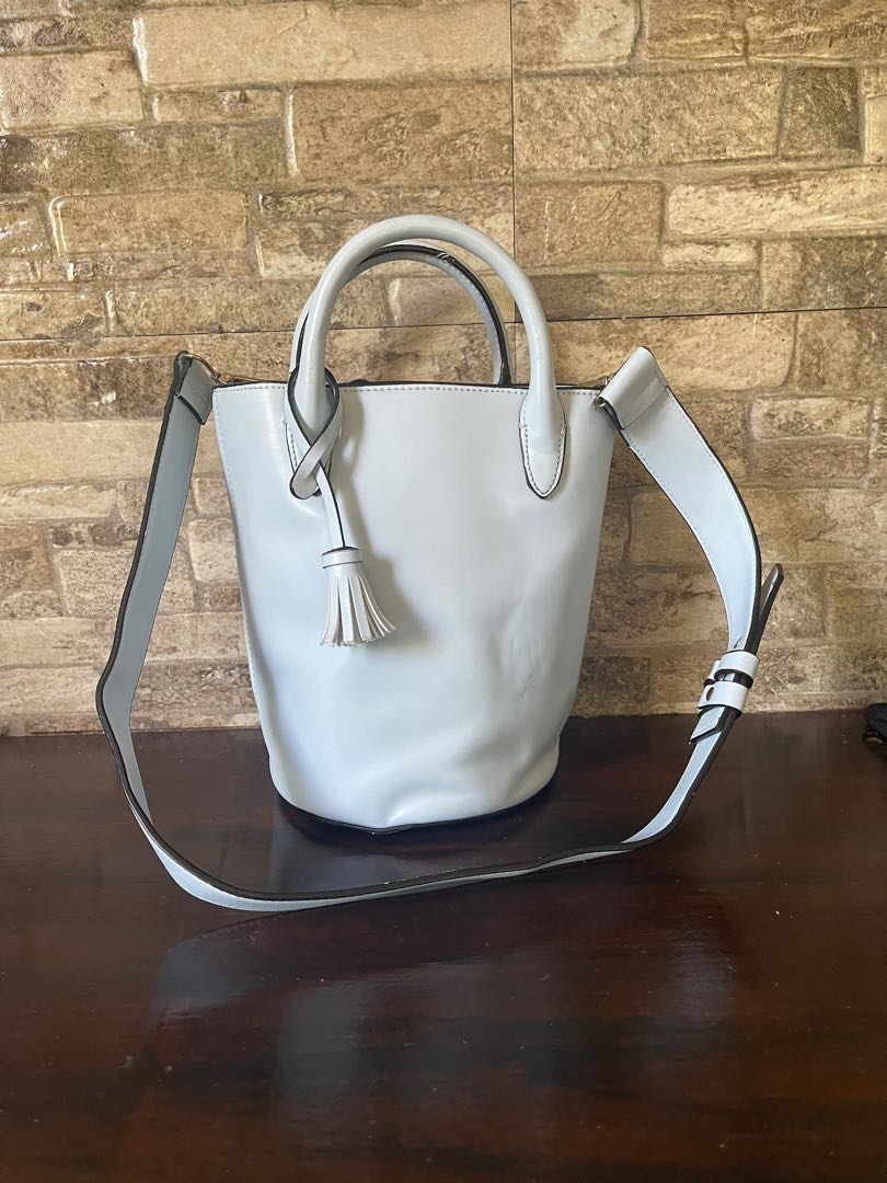 ZARA BASIC drawstring bucket bag, Women's Fashion, Bags & Wallets