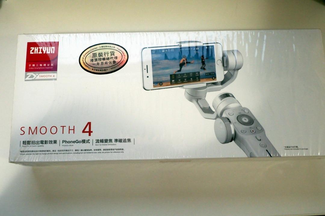 90% new 白色智雲ZHIYUN SMOOTH 4 三軸雲台手機拍攝穩定器(可單手全