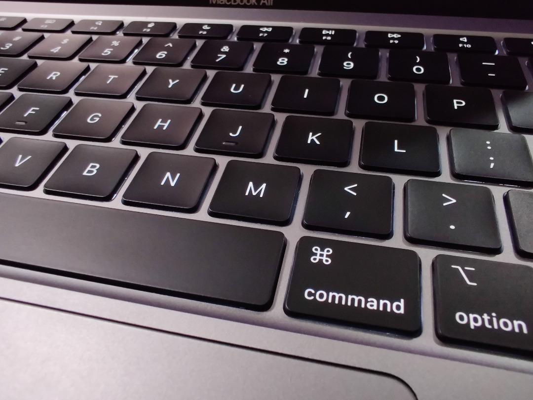 Apple MacBook Air M1 2020 Space Grey, 8GB RAM, 256GB SSD Harvey