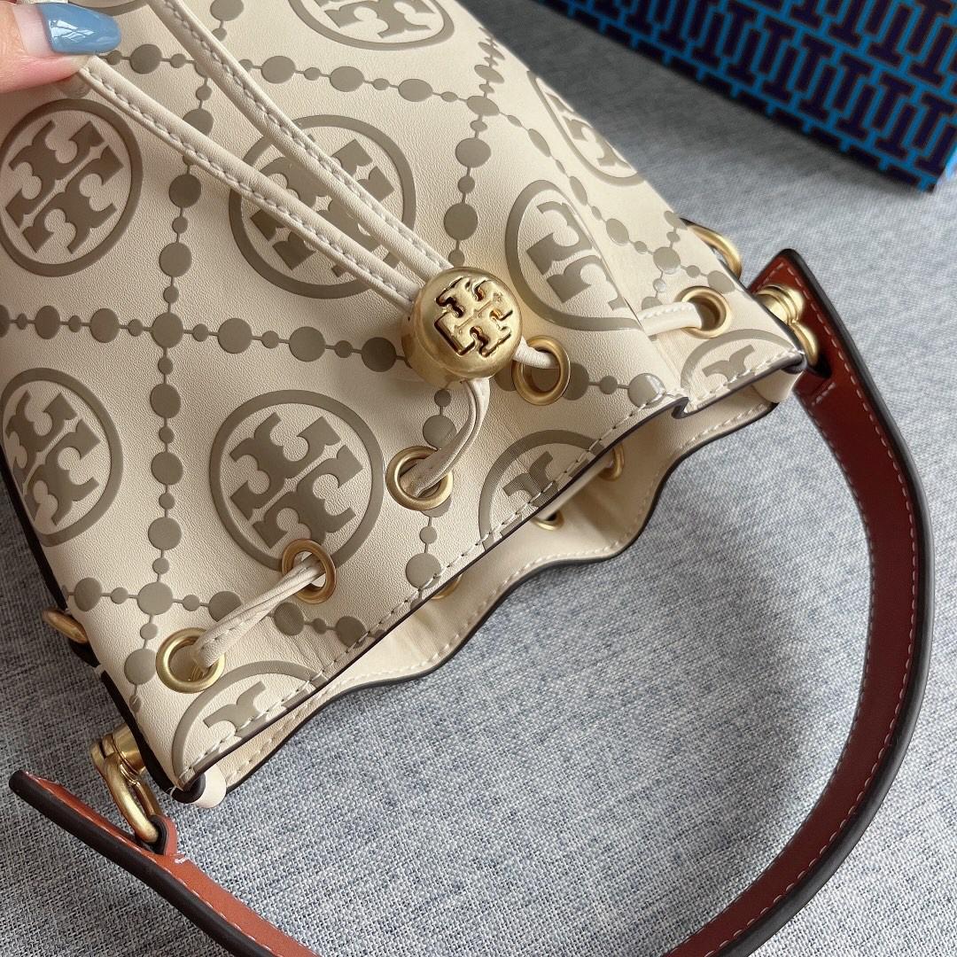 LATEST 💖 Tory Burch New Bucket Bag Deisgn 2021, Women's Fashion, Bags &  Wallets, Tote Bags on Carousell