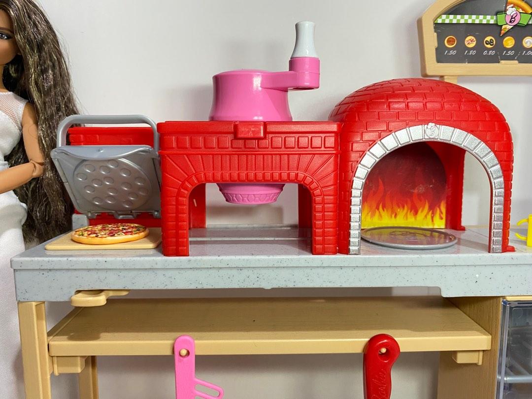 Barbie pizza chef hotsell doll and playset brunette