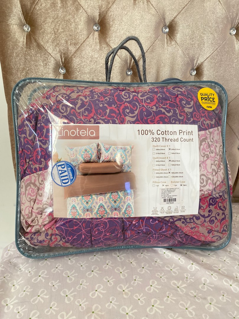 Bed Cover informa, Perabotan Rumah di Carousell