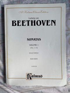 BEETHOVEN SONATAS PIANO BOOK