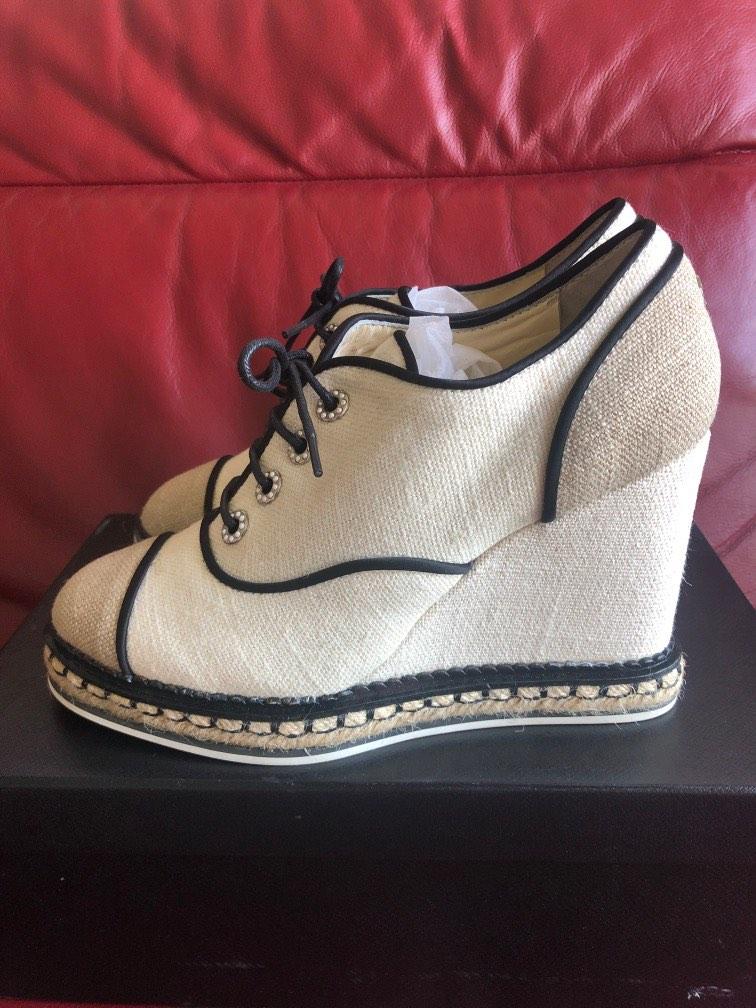 Brand New Chanel Beige Canvas Lace Up Platform Heel Oxford