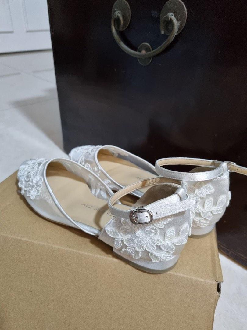 White lace wedding store flats