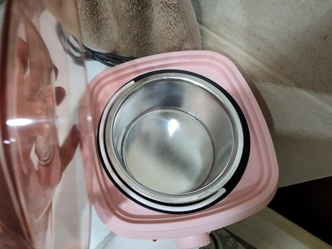 Bubblegum Waxing Machine Hair Removal (Category: Sanitary Hygiene) located in Manila. Submitted by authenticoutletfindsph (Listing ID 1186822742, Image 3). Description: Bubblegum Waxing Machine Once Used 500 only!! only issue.. it was delivered to me basag na.. seller promised to replaced it pag bibili ng beans :) Can send you screenshot of convo....