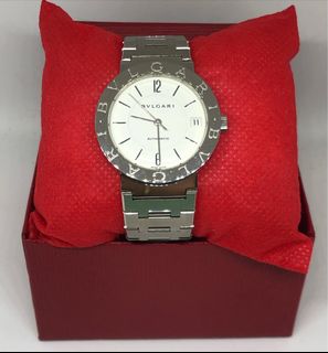 (Category: ) located in . Submitted by segundawatches (Listing ID 1186757098, Image 1). Description: .