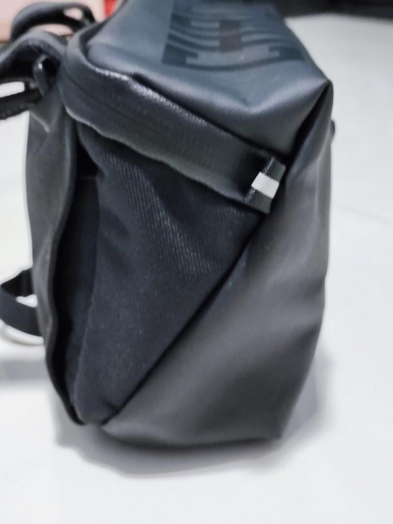 Chrome Helix Handlebar Bag, Sports Equipment, Bicycles & Parts, Parts