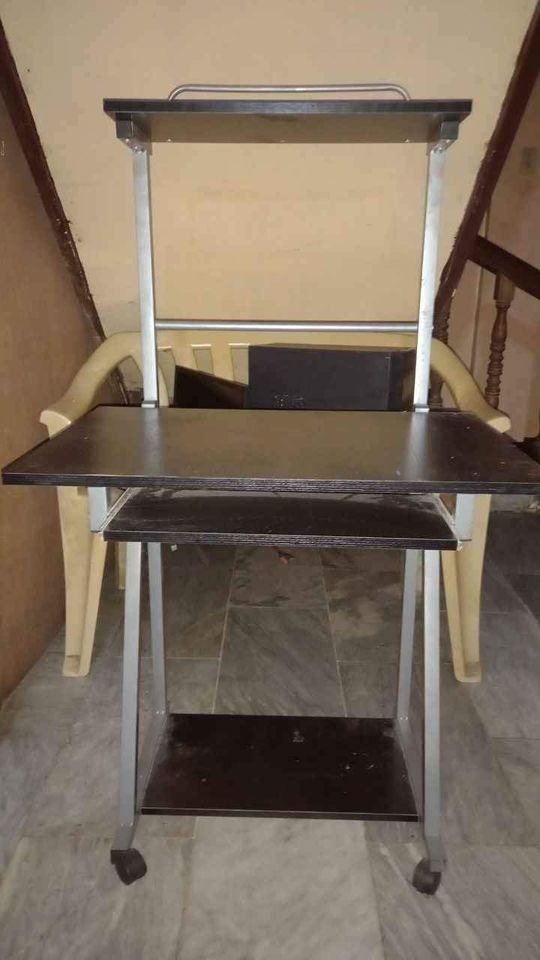 Computer Table, Furniture & Home Living, Office Furniture & Fixtures on ...