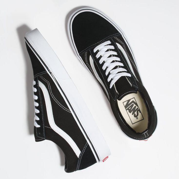 Core Classic Vans Old Skool Sneakers, Women's Fashion, Footwear, Sneakers  on Carousell