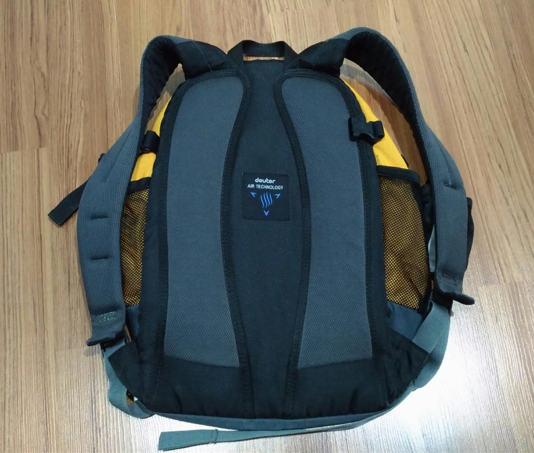 Deuter Quantum 23L Backpack Men s Fashion Bags Backpacks on Carousell
