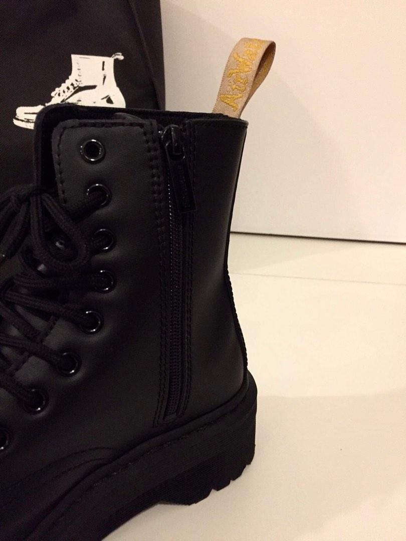 Dr Martens - VEGAN JADON II MONO PLATFORM BOOTS, Women's Fashion, Footwear,  Boots on Carousell